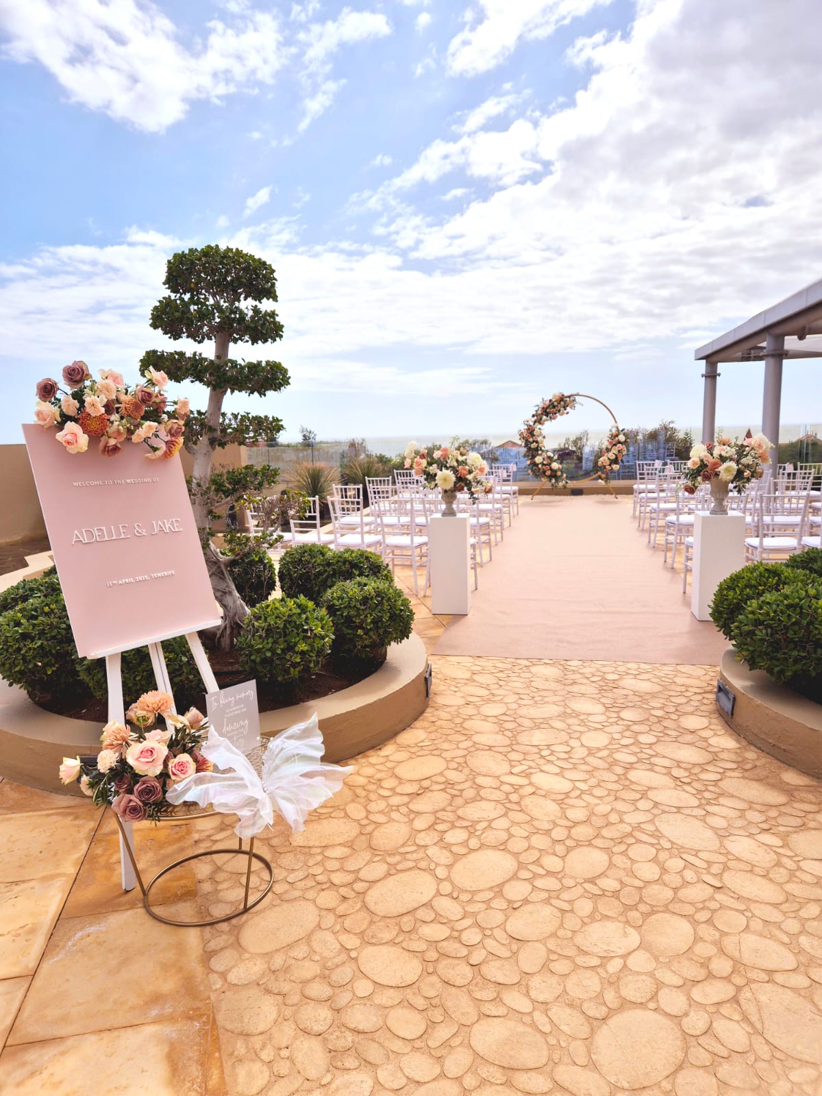 Book your wedding day in GF VICTORIA